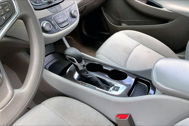 Used 2023 Chevrolet Malibu LS FWD image 13