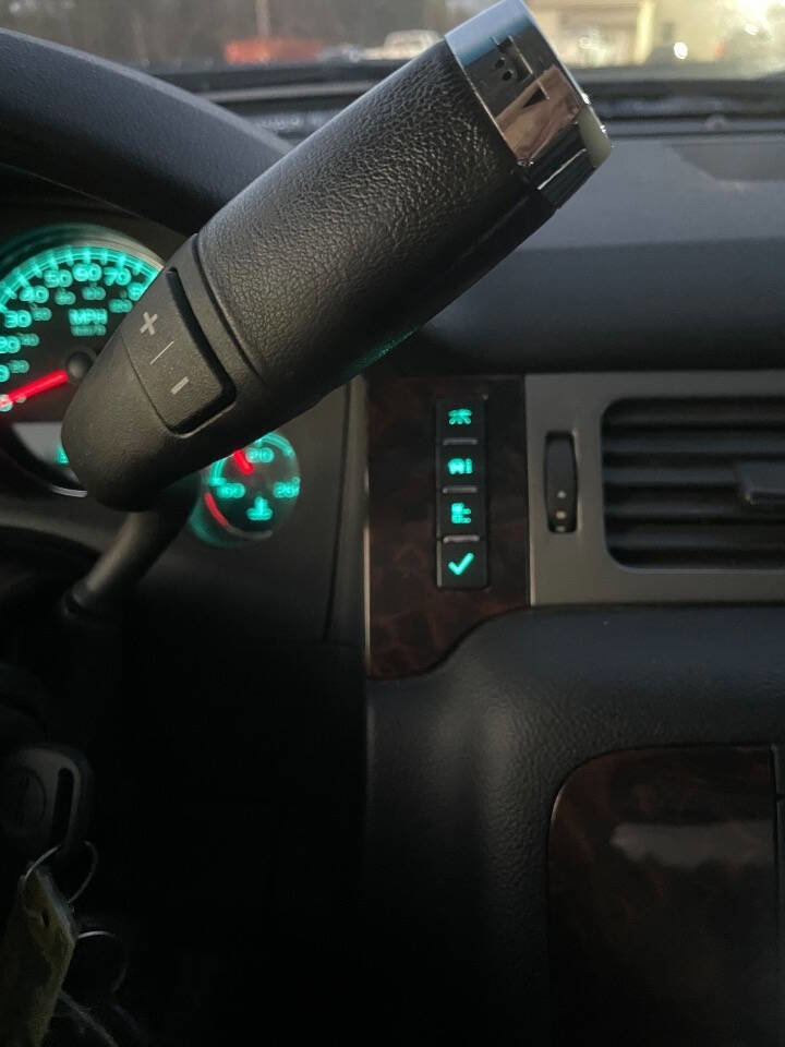 Used 2013 GMC Sierra 3500 Denali image 44