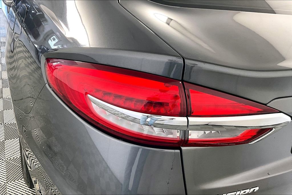 Used 2019 Ford Fusion SE image 29