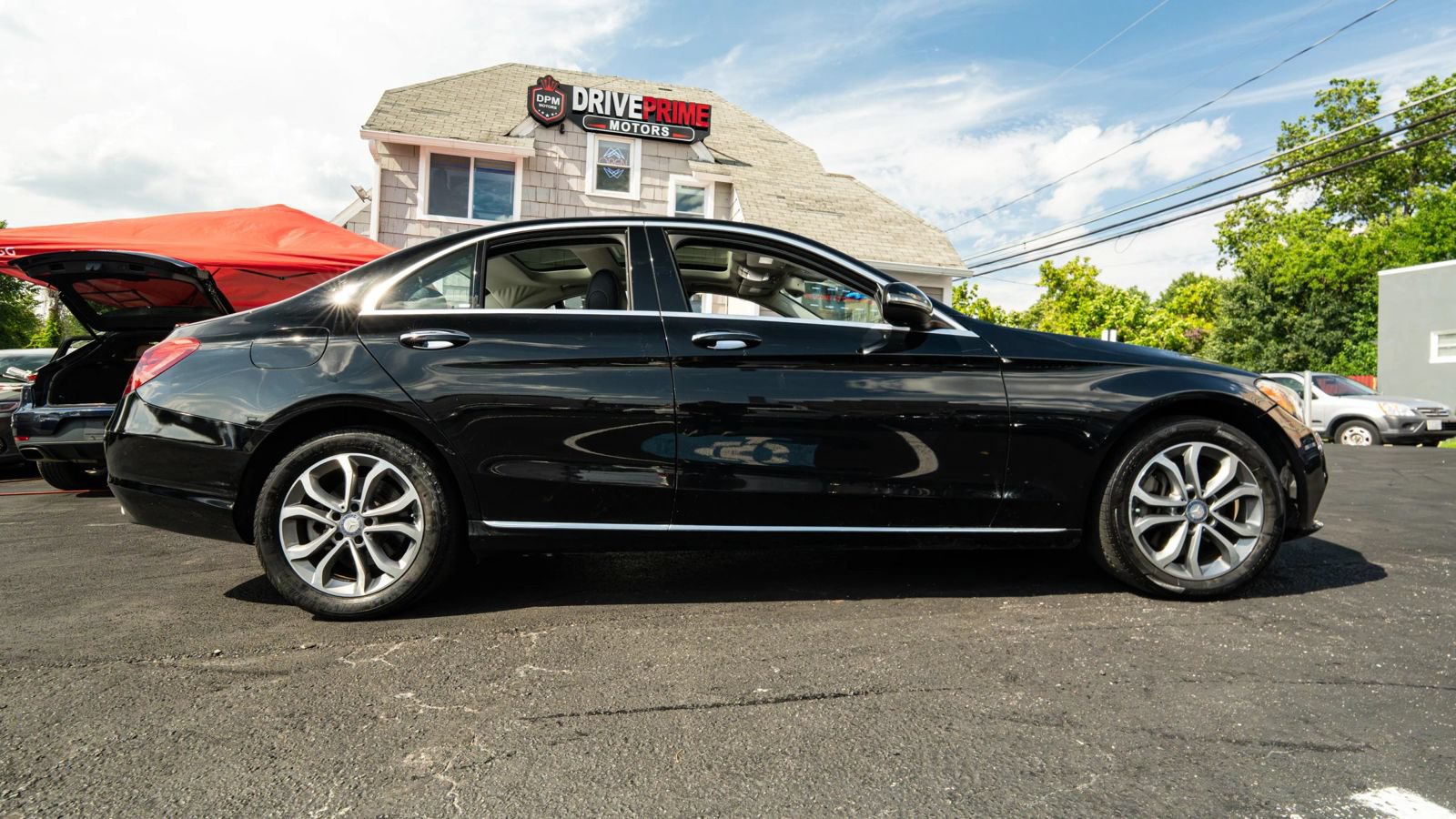Used 2016 Mercedes-Benz C 300 4MATIC Sedan w/ Multimedia Package image 2