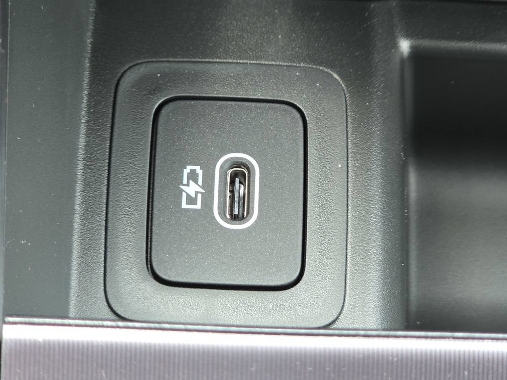New 2026 Land Rover Range Rover Velar Dynamic SE AWD/4WD image 10