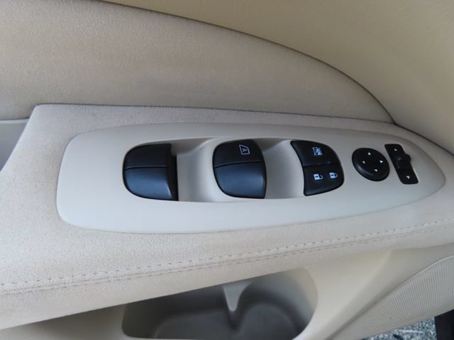Used 2014 Nissan Pathfinder S FWD image 22