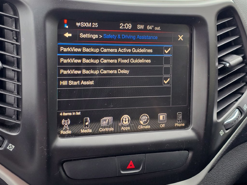 Used 2016 Jeep Cherokee Trailhawk w/ Cold Weather Group AWD/4WD image 39