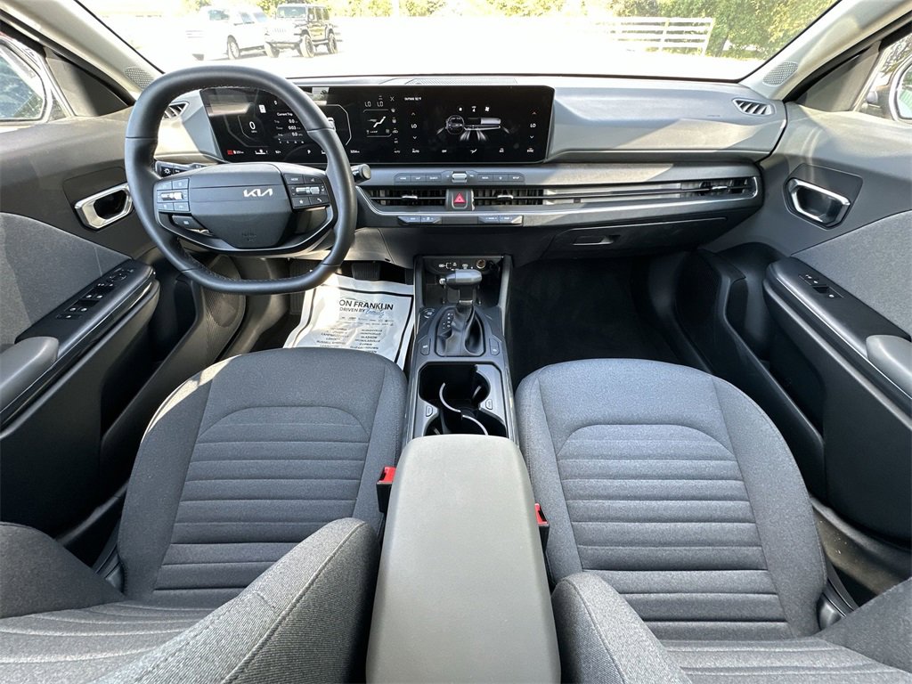 Used 2025 Kia K4 EX image 20