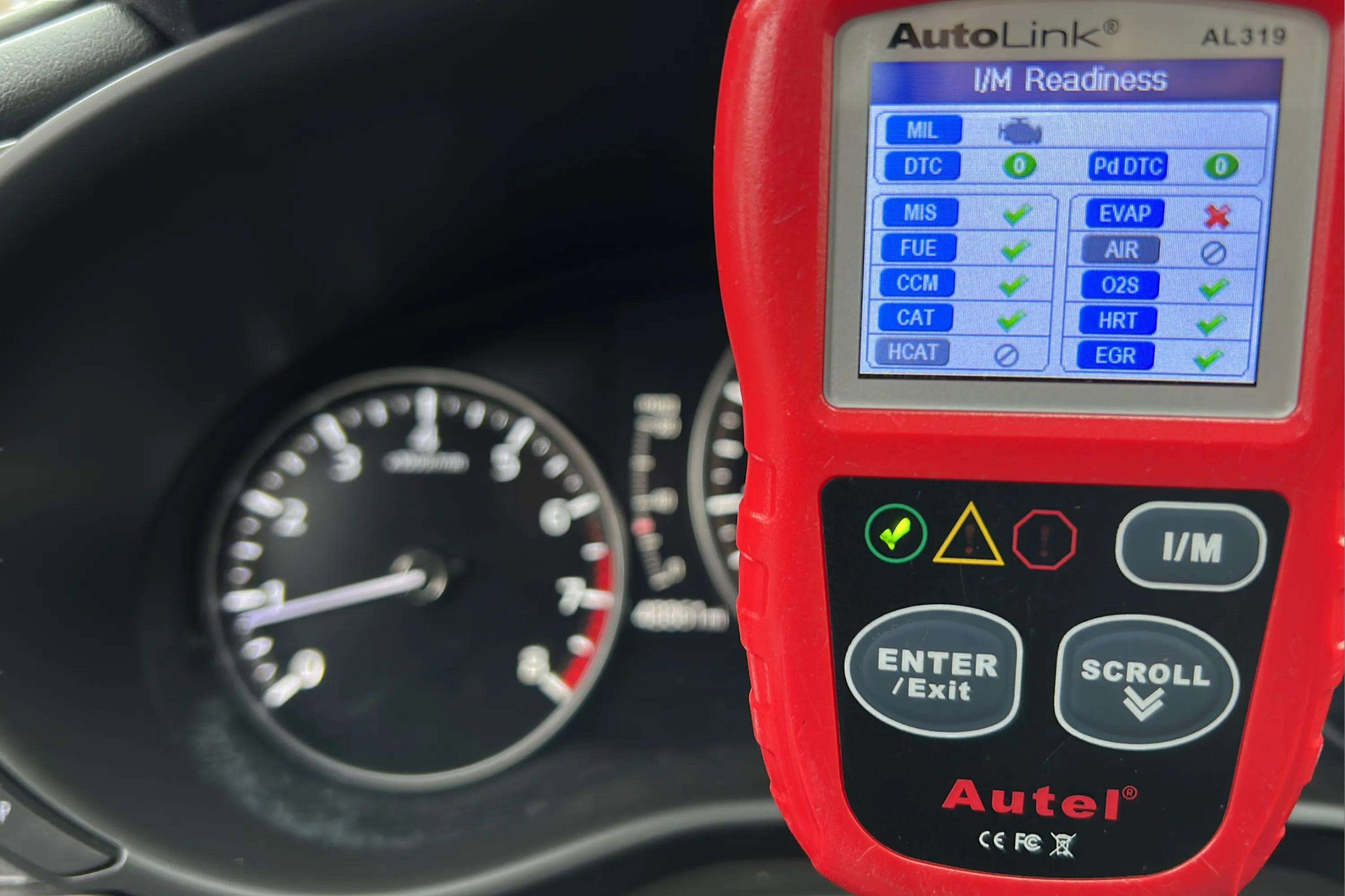 Used 2021 MAZDA MAZDA3 s image 14