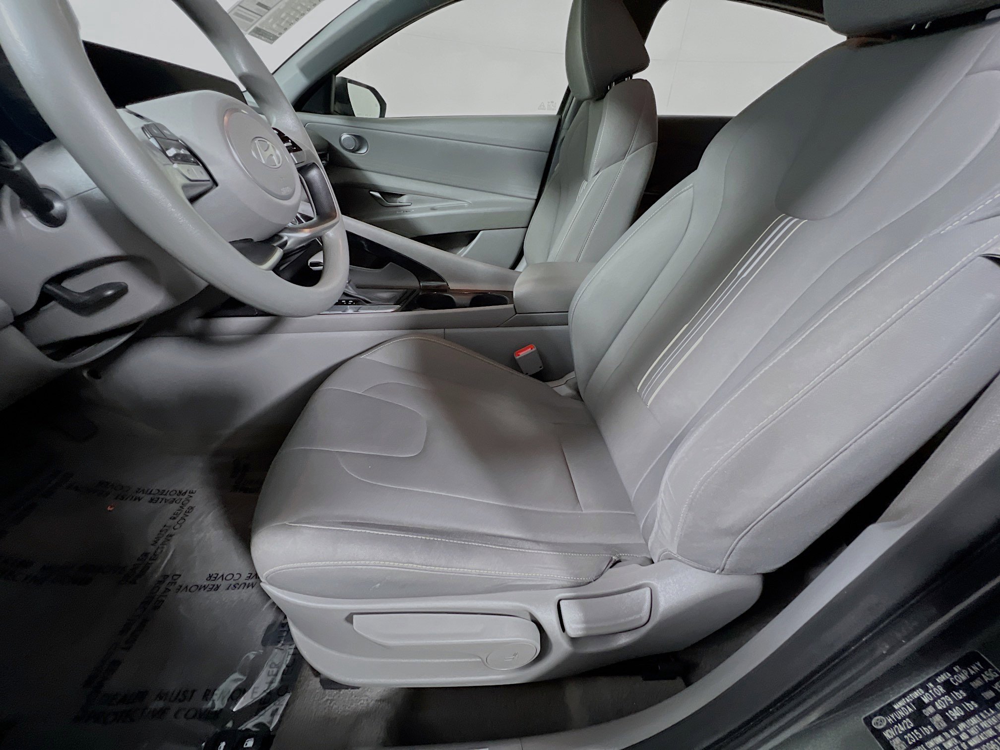 Used 2024 Hyundai Elantra Blue FWD image 15