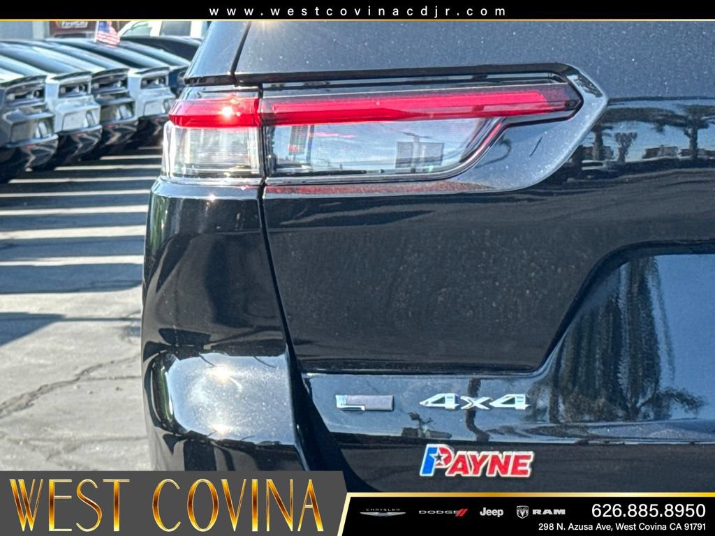 Used 2023 Jeep Grand Cherokee L Limited w/ Trailer Tow Group (B) AWD/4WD image 14