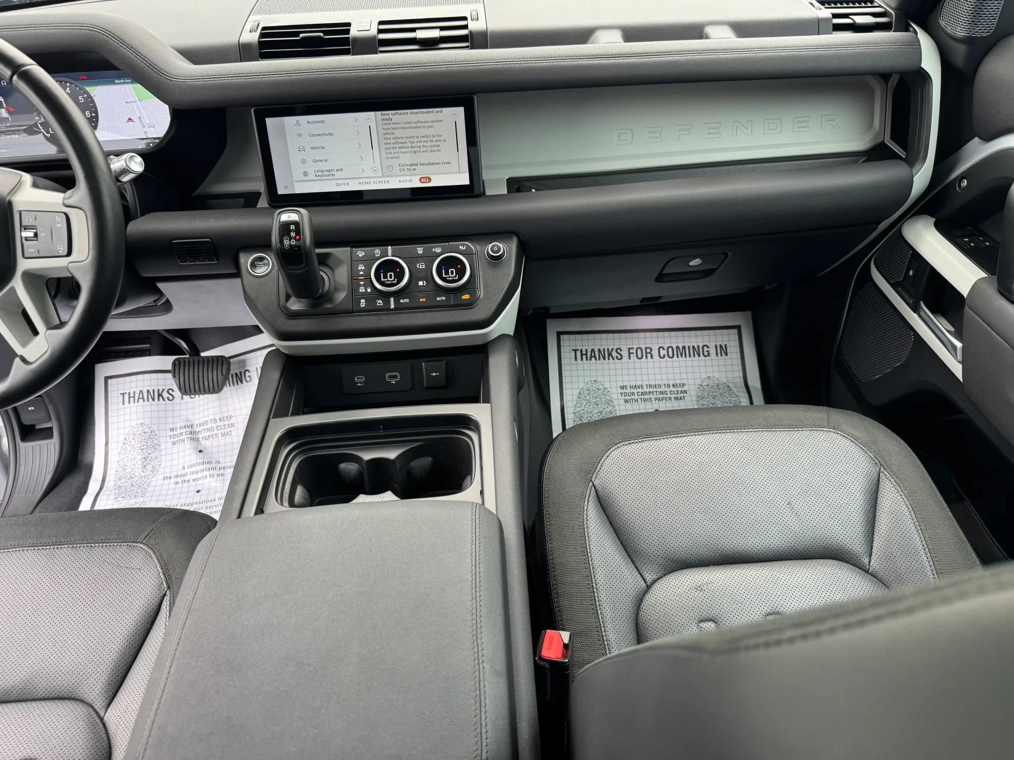 Used 2020 Land Rover Defender 110 HSE AWD/4WD image 30