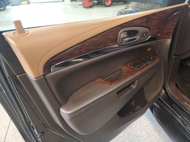 Used 2014 Buick Enclave Leather image 11