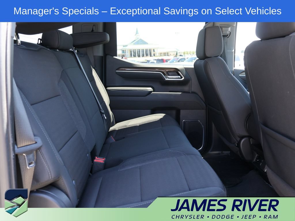 Used 2025 Chevrolet Silverado 1500 LT AWD/4WD image 12