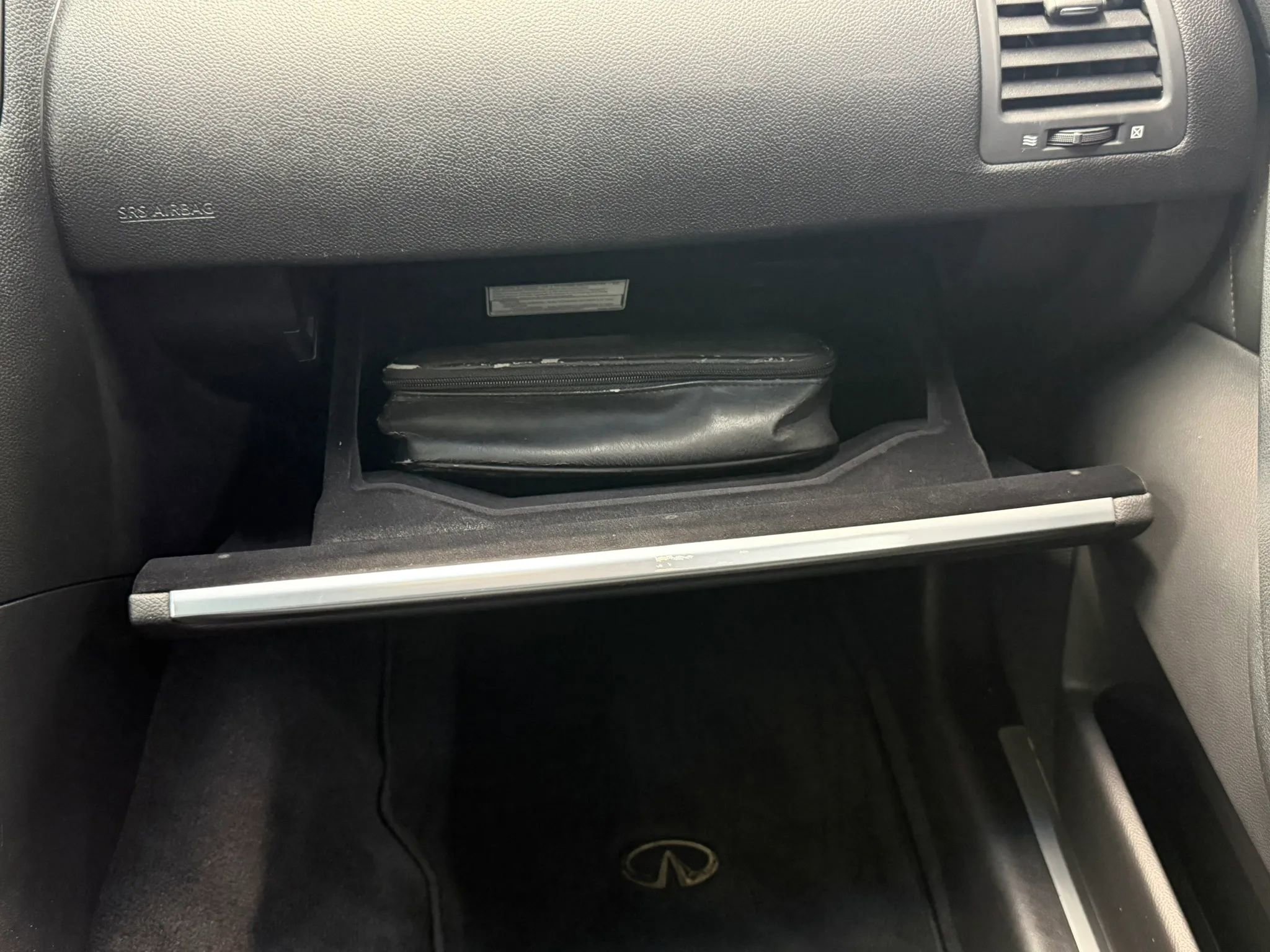 Used 2009 INFINITI FX35 AWD w/ Technology Pkg image 24