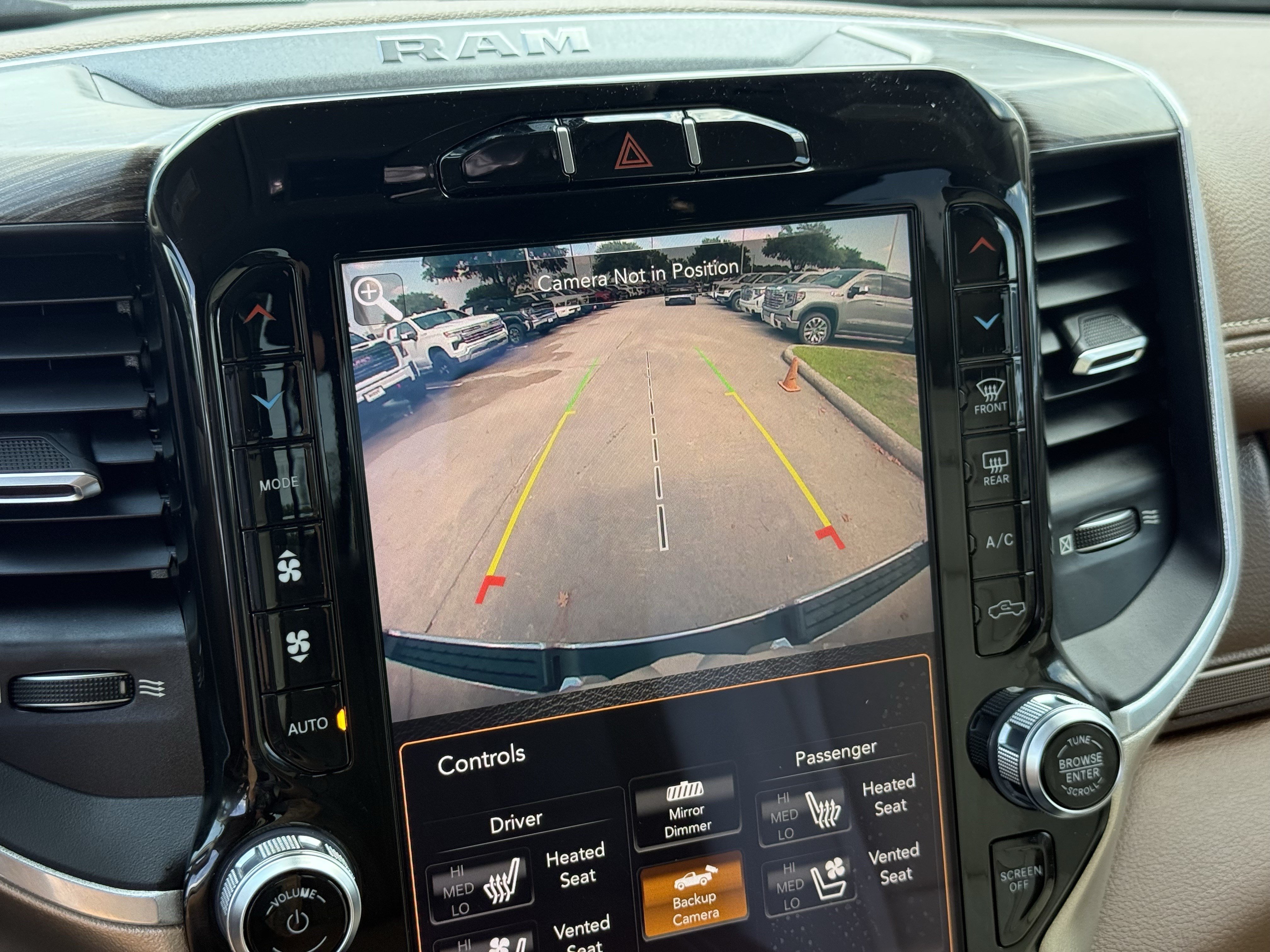 Used 2019 RAM 1500 Laramie RWD image 22