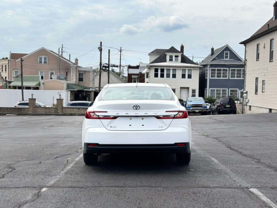 Used 2025 Toyota Camry LE FWD image 5