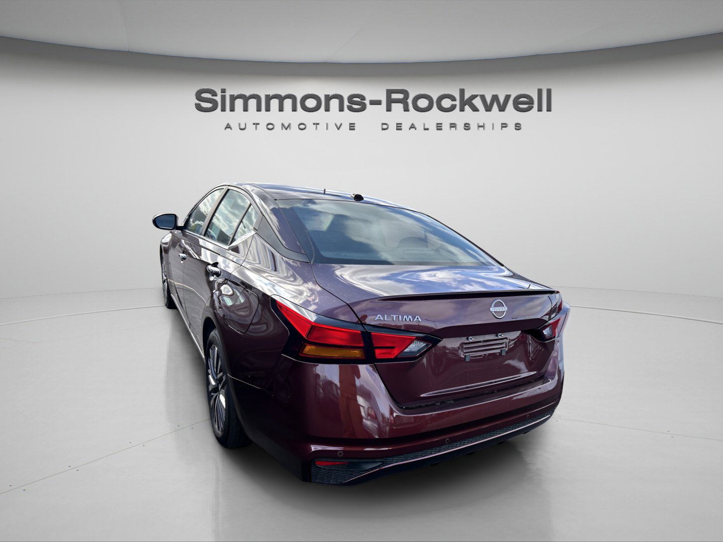 Used 2025 Nissan Altima 2.5 SV FWD image 6