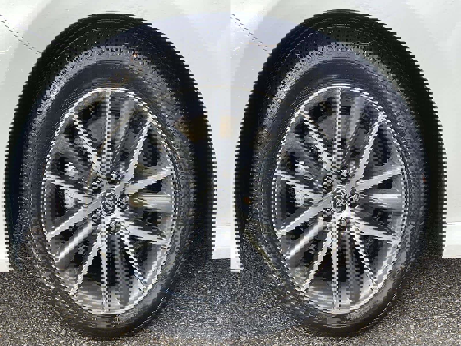 Used 2022 Toyota Camry XLE w/ Navigation Upgrade Package image 11