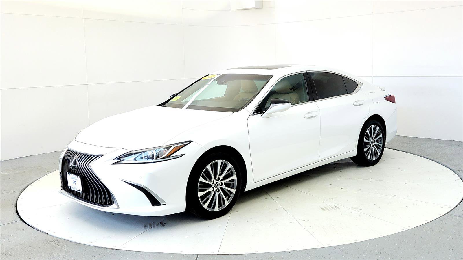 Used 2021 Lexus ES 250 w/ Premium Package AWD/4WD image 2