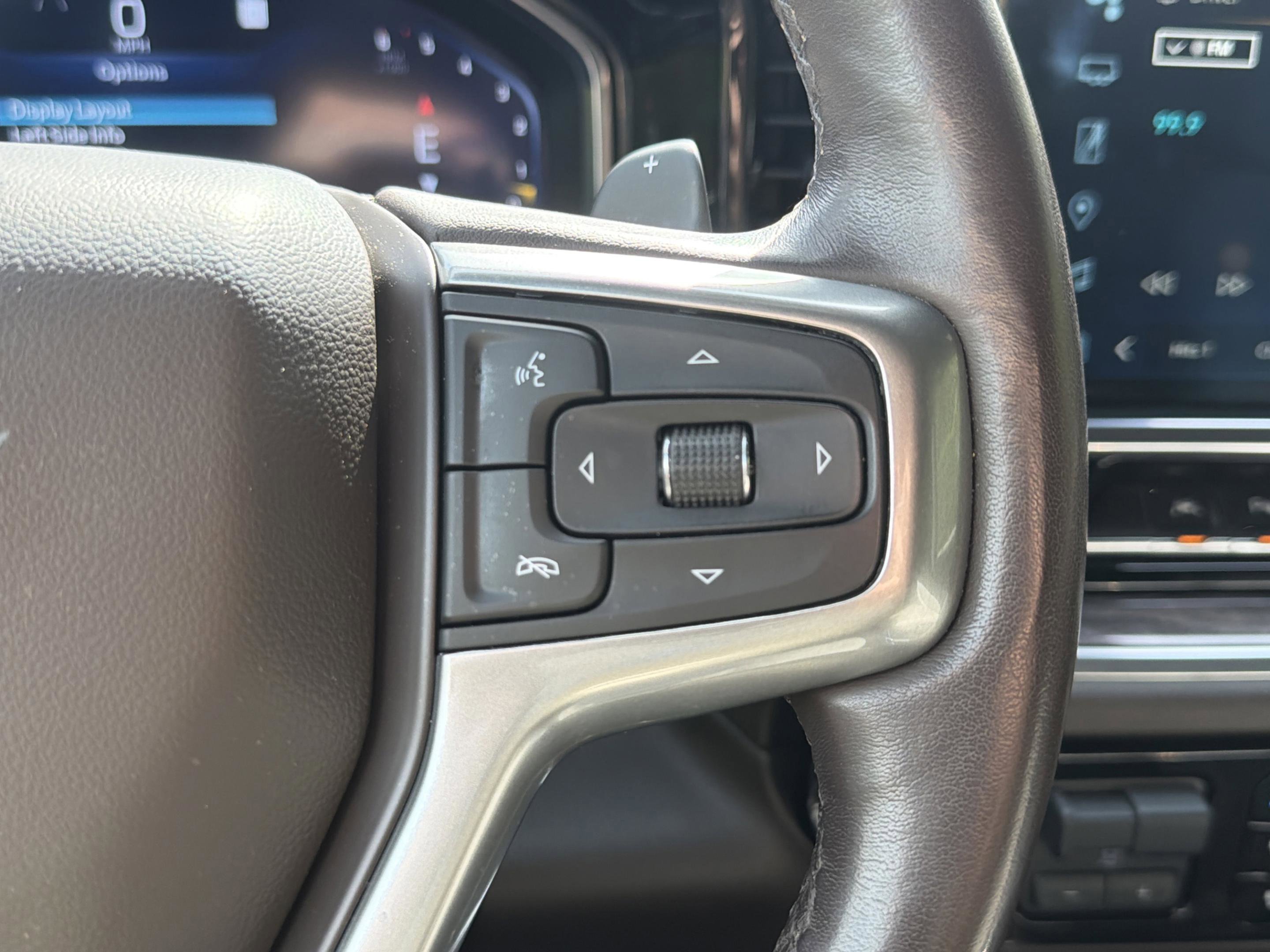 Used 2023 Chevrolet Silverado 1500 LTZ AWD/4WD image 26