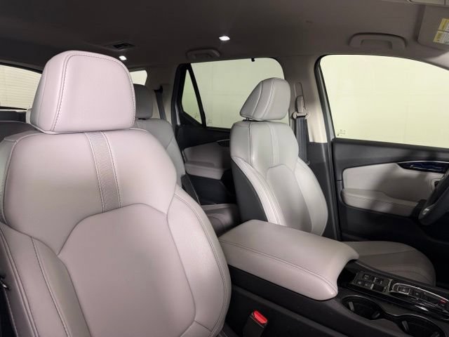 Used 2025 Honda Pilot EX-L image 17