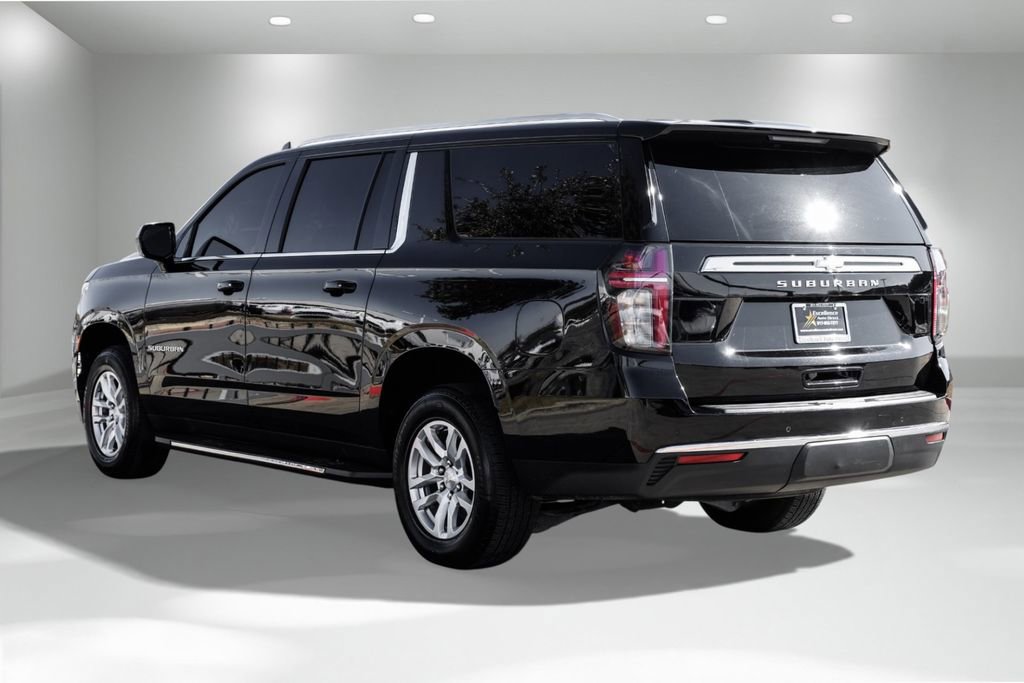 Used 2023 Chevrolet Suburban LS image 8