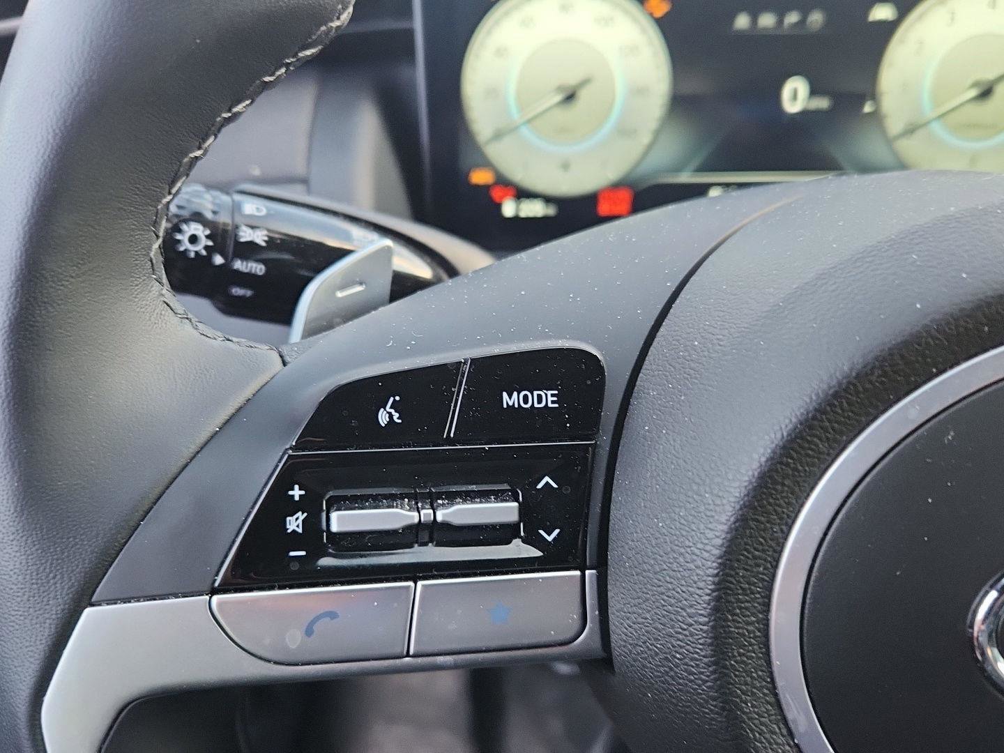 Used 2024 Hyundai Santa Cruz Limited image 13