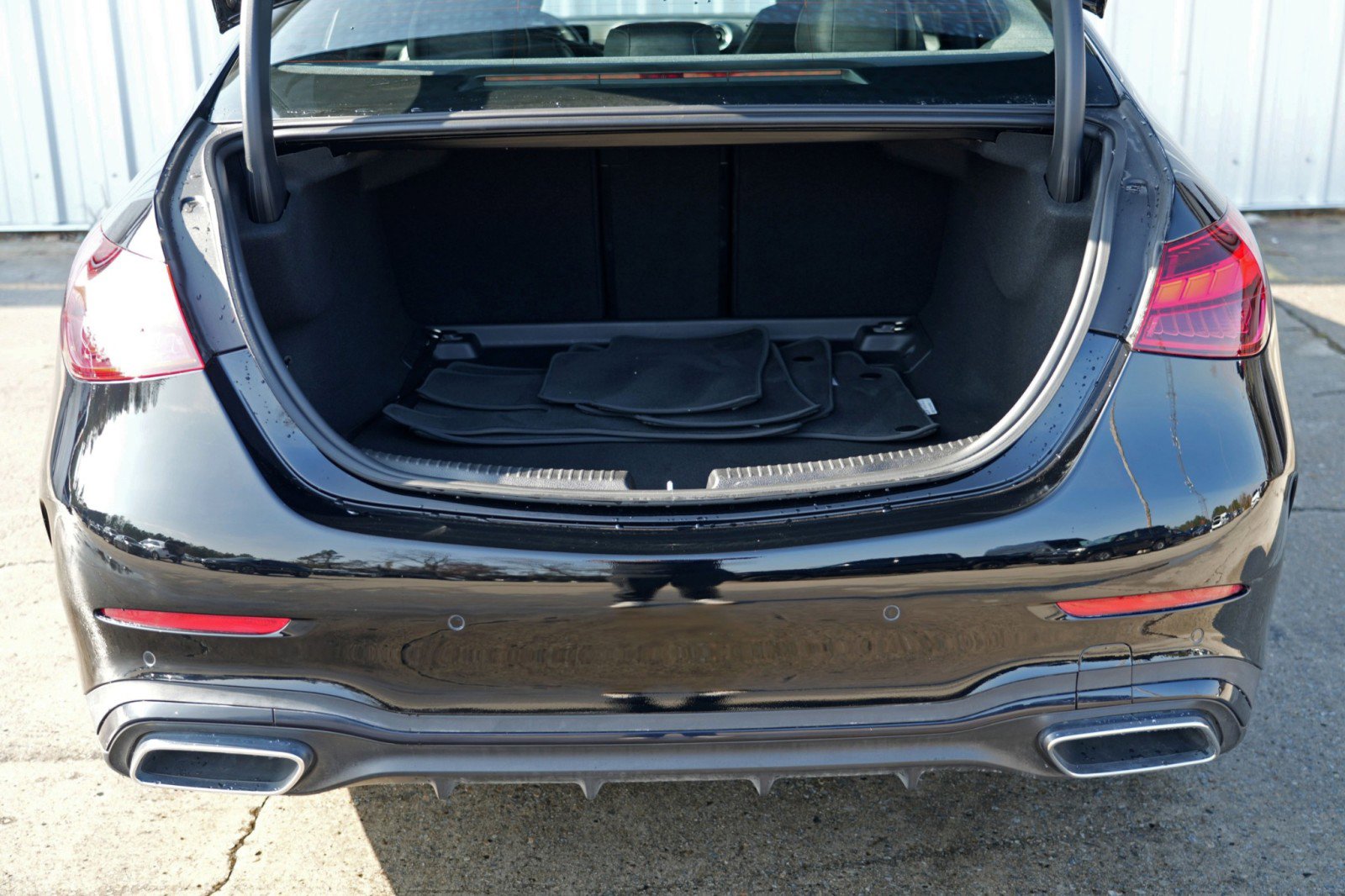 Used 2022 Mercedes-Benz C 300 Sedan w/ AMG Line w/ Night Package image 10