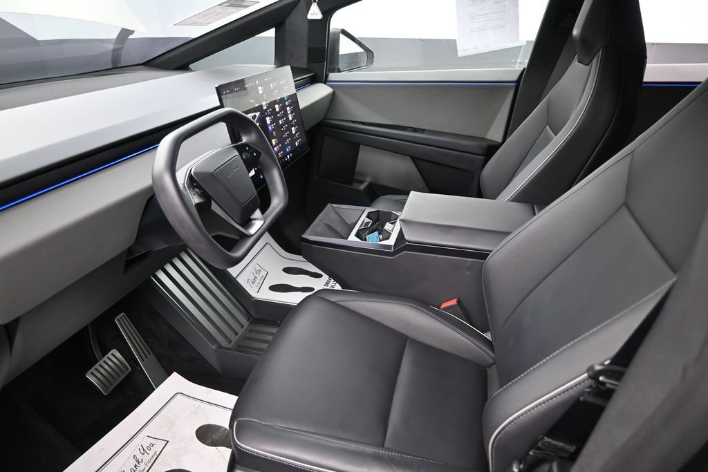 Used 2024 Tesla Cybertruck AWD Crew Cab image 25