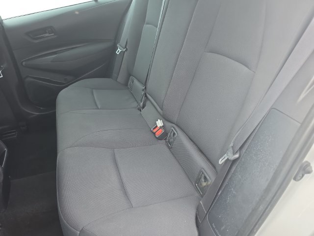 Used 2022 Toyota Corolla LE FWD image 15