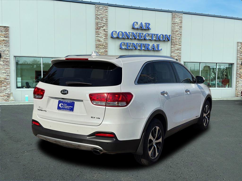 Used 2017 Kia Sorento EX w/ EX Advanced Touring Package image 3