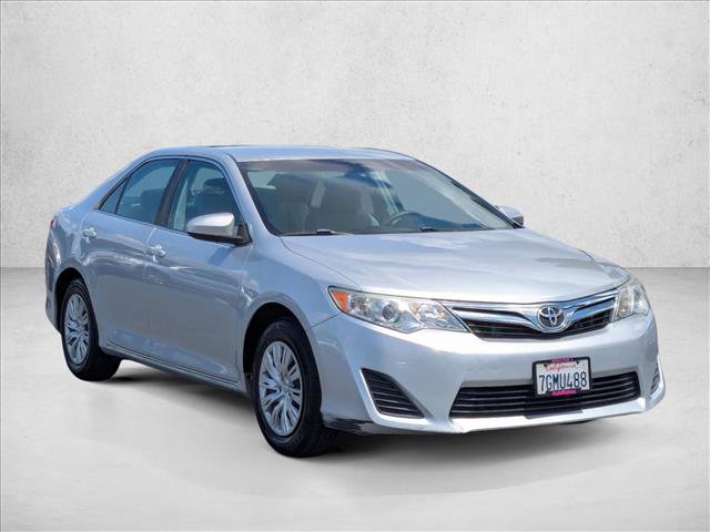 Used 2014 Toyota Camry LE FWD video 3