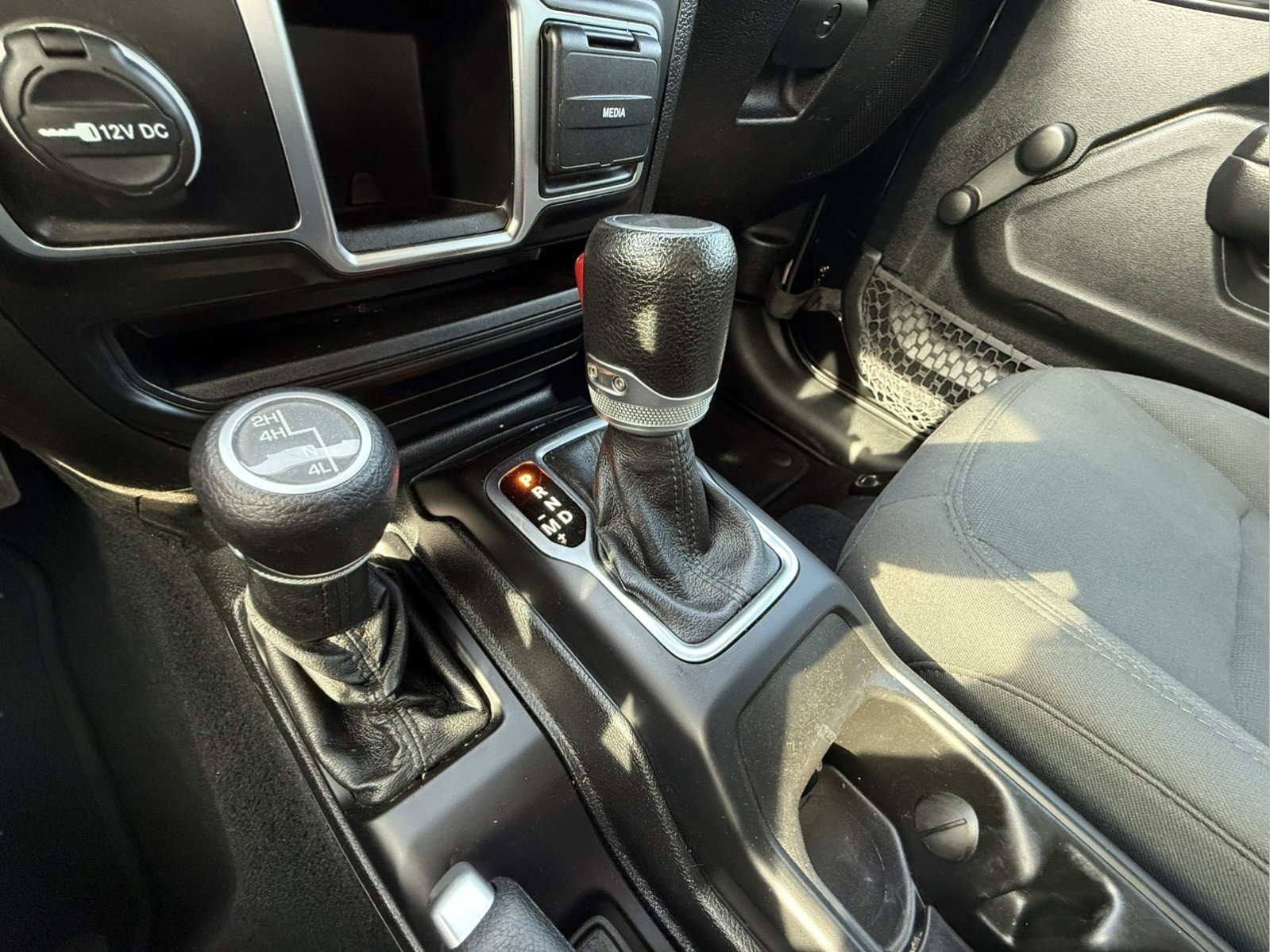 Used 2020 Jeep Gladiator Sport image 20