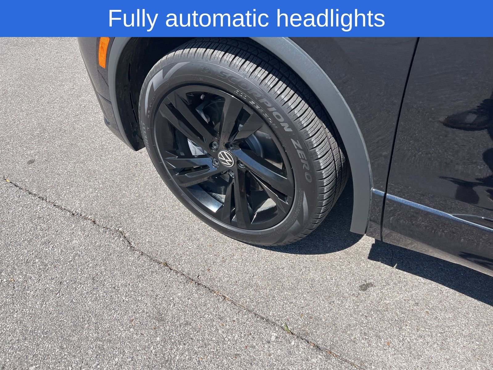 Used 2024 Volkswagen Tiguan SE R-Line image 11