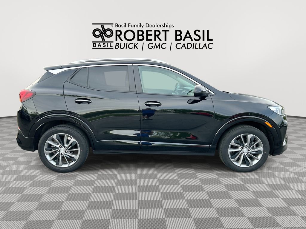 Used 2023 Buick Encore GX Select w/ Sport Touring Package FWD image 9