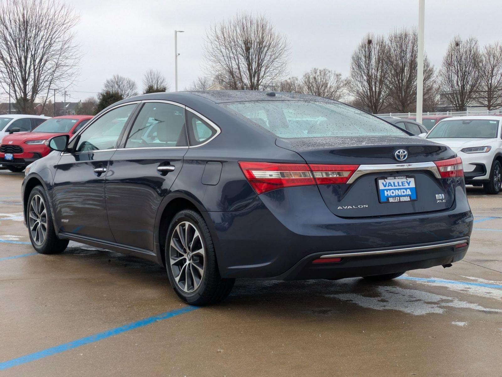 Used 2018 Toyota Avalon XLE Premium w/ All Weather Liner Package image 8