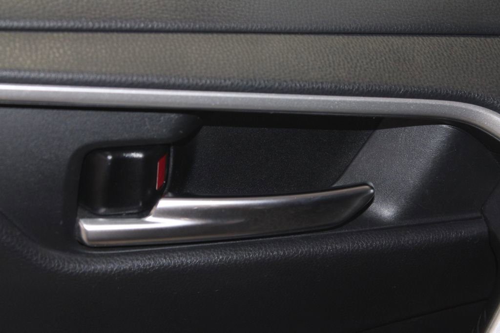 Used 2021 Toyota RAV4 XLE image 8