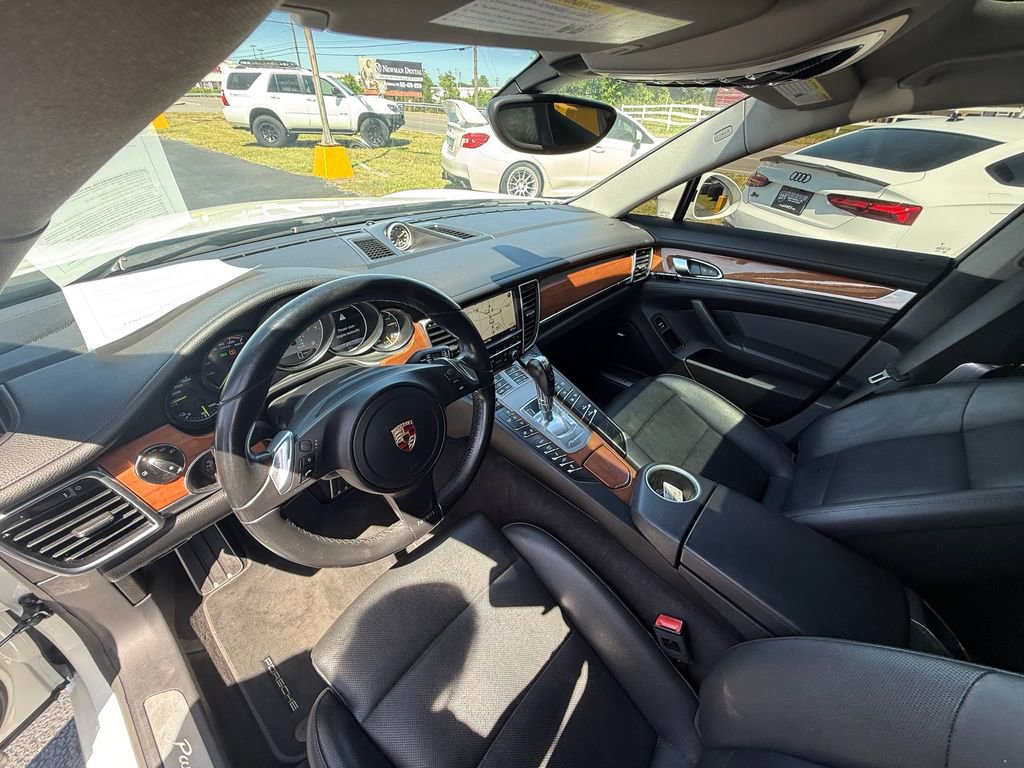Used 2015 Porsche Panamera S RWD image 14