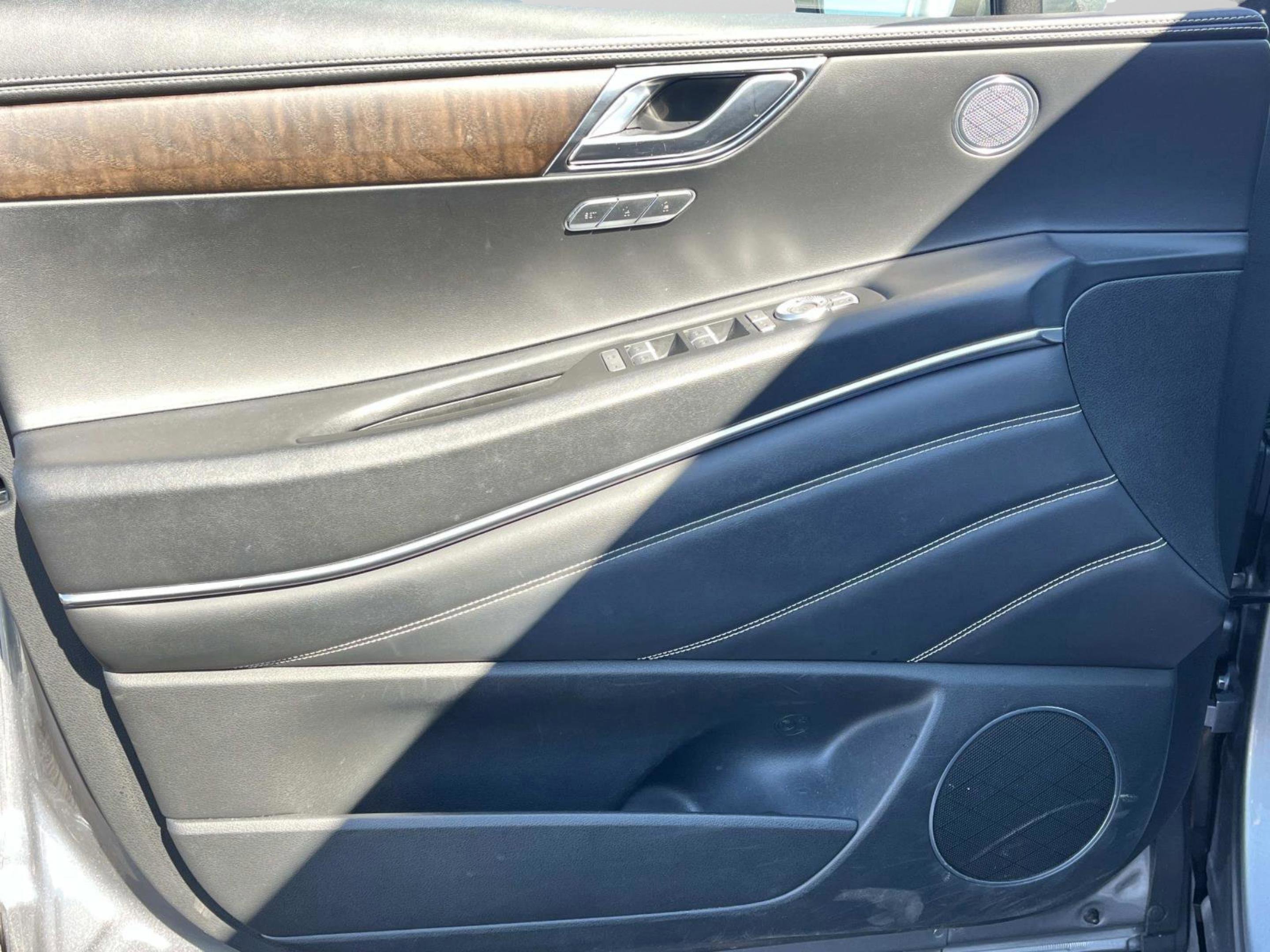 Used 2024 Genesis GV80 2.5T AWD/4WD image 28