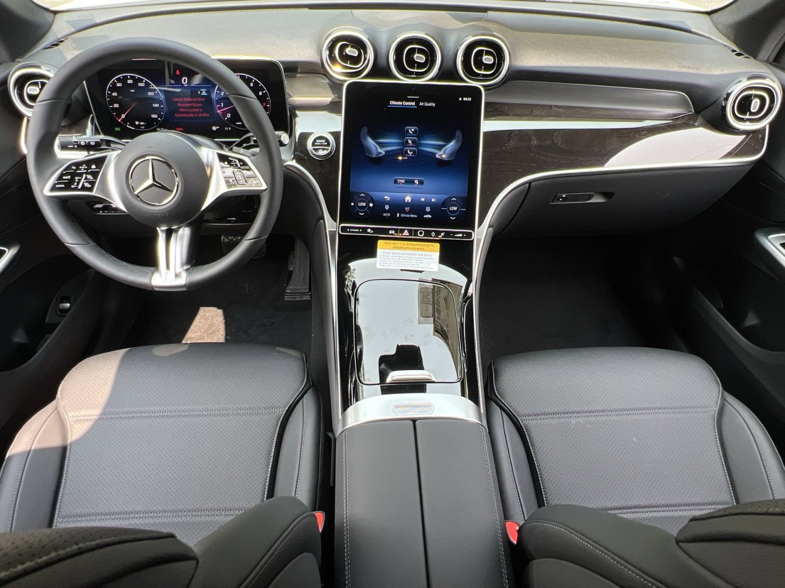 Certified 2025 Mercedes-Benz GLC 300 4MATIC image 21