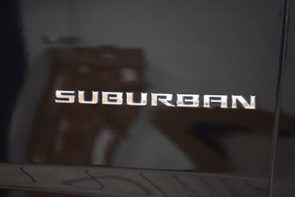 Used 2023 Chevrolet Suburban High Country AWD/4WD image 16
