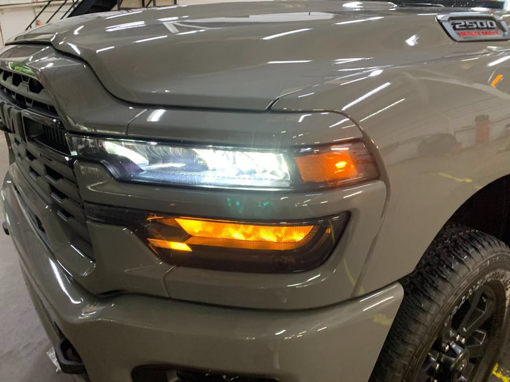 Used 2025 RAM 2500 Big Horn AWD/4WD image 33