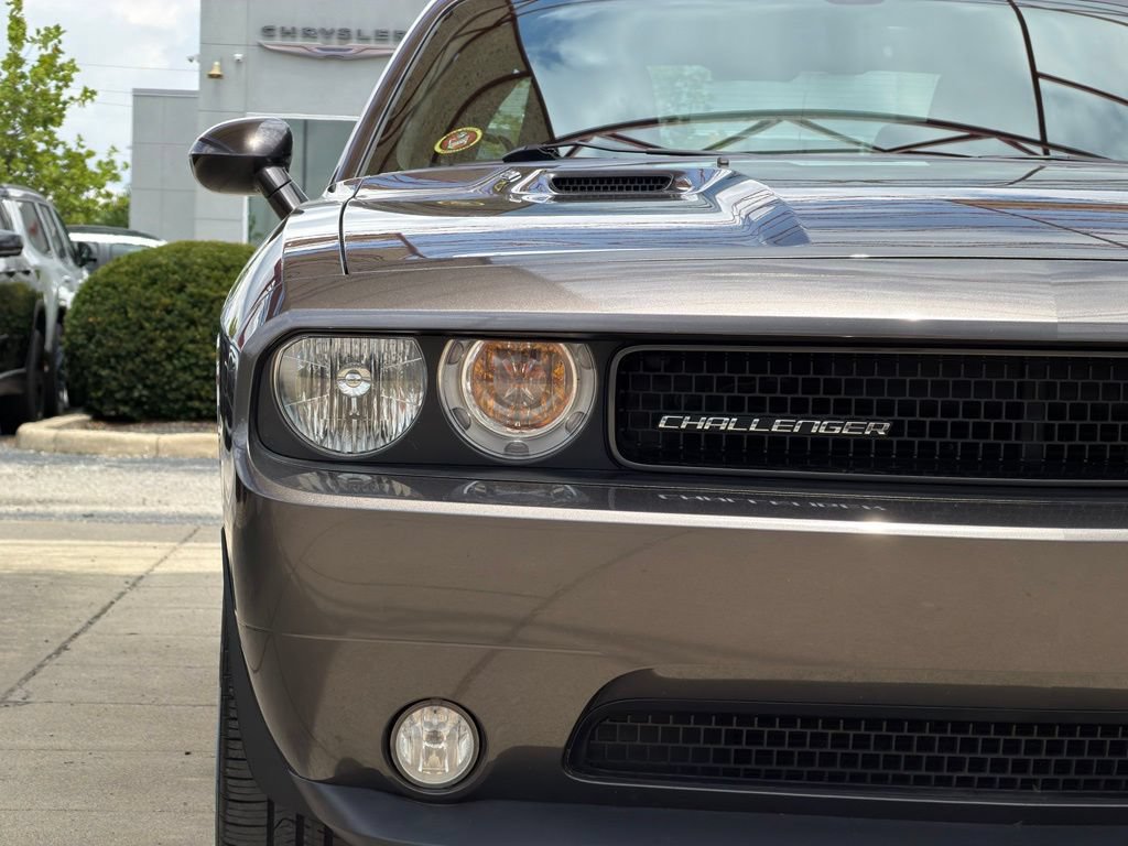 Used 2013 Dodge Challenger R/T w/ R/T Redline Group RWD image 17