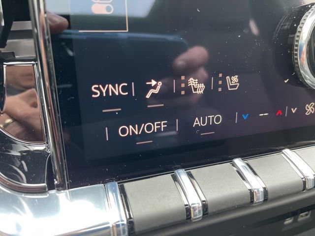 New 2026 GMC Yukon Elevation AWD/4WD image 30