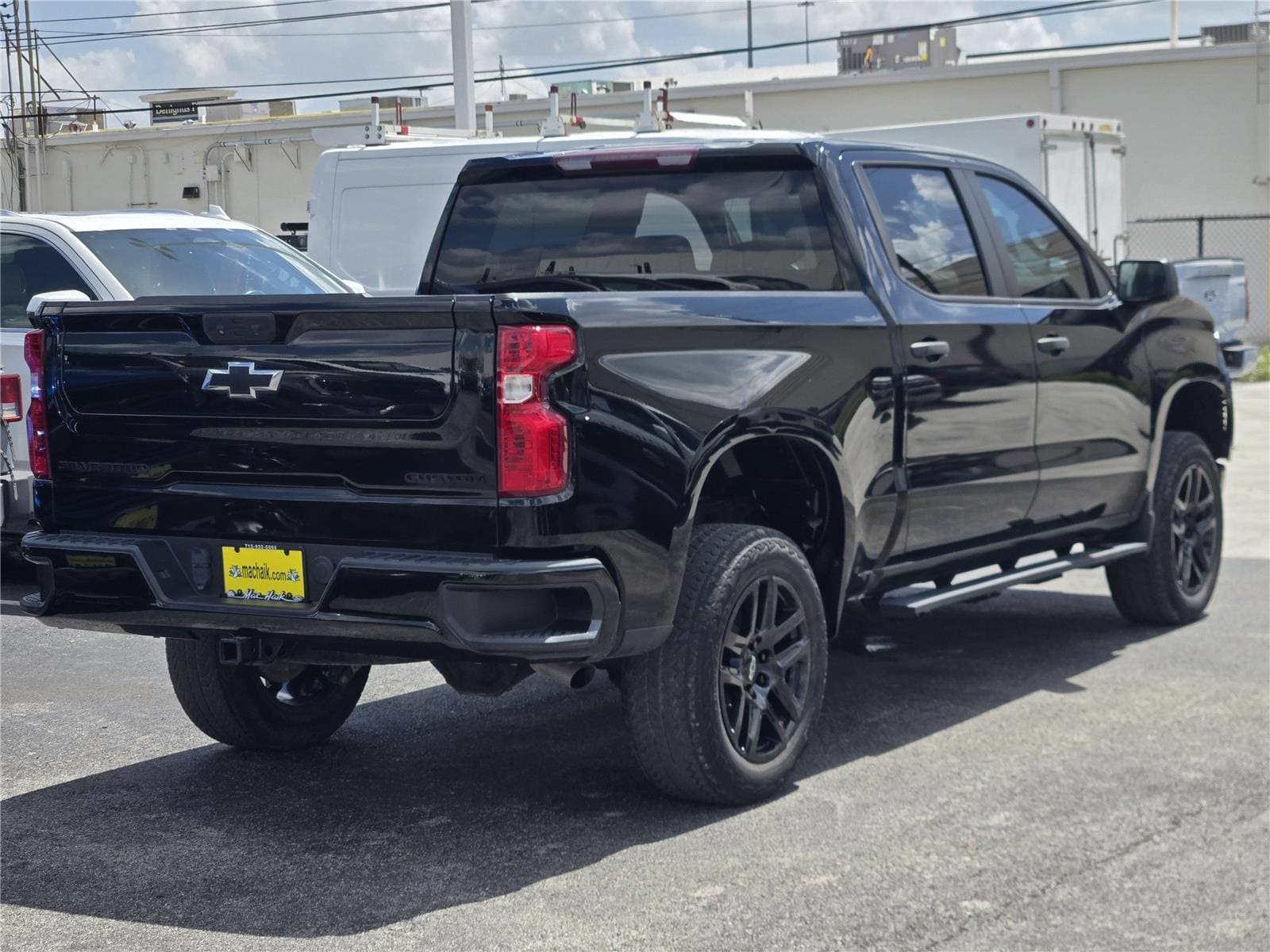 Used 2023 Chevrolet Silverado 1500 Custom w/ LPO, Dark Essentials Package RWD image 6