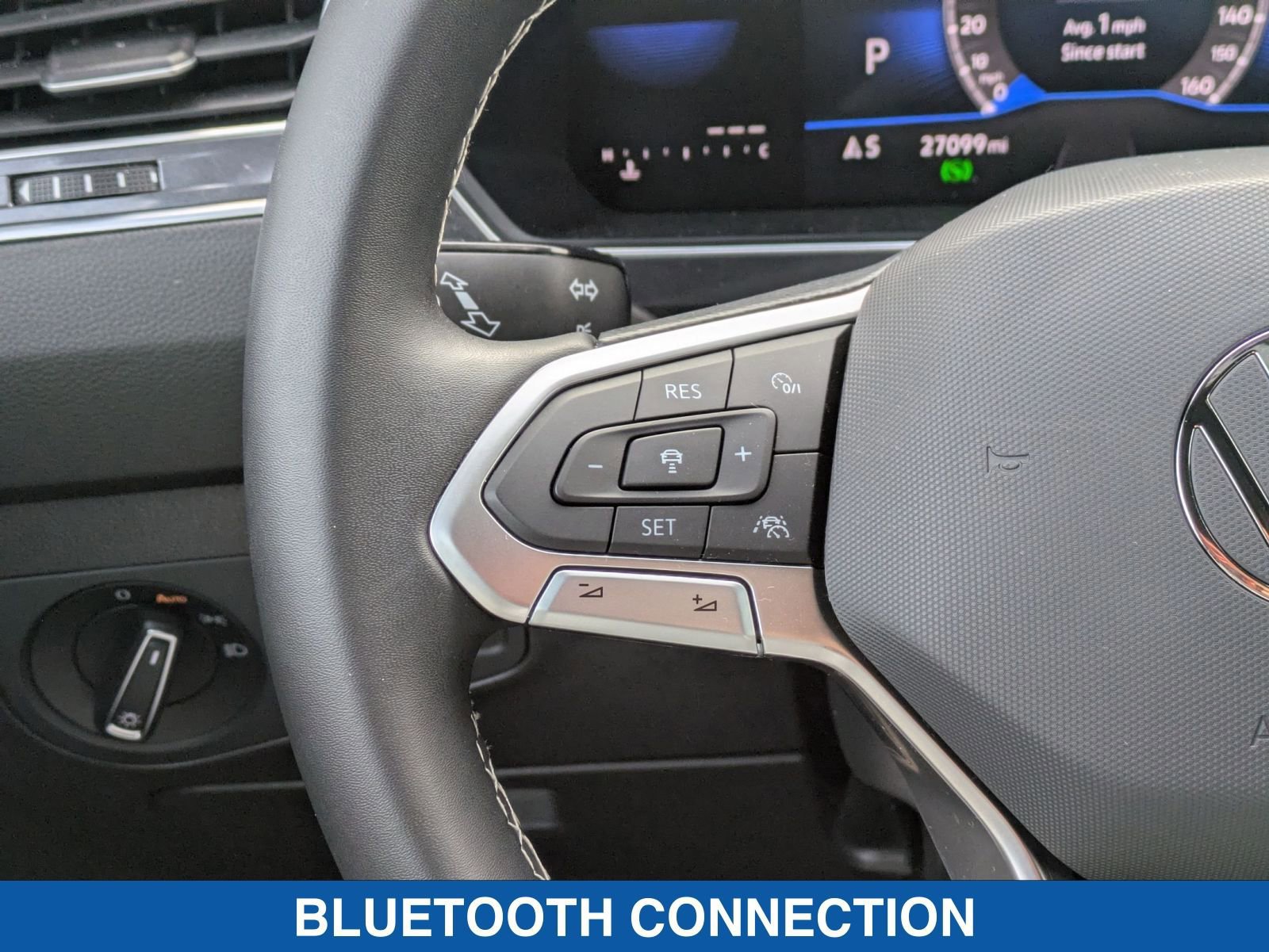 Used 2023 Volkswagen Tiguan SE R-Line image 19