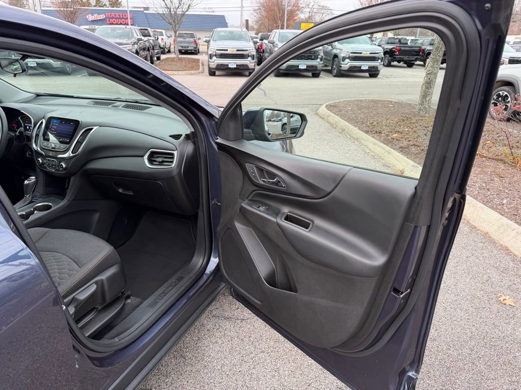 Used 2019 Chevrolet Equinox LT w/ Sun & Navigation Package image 23