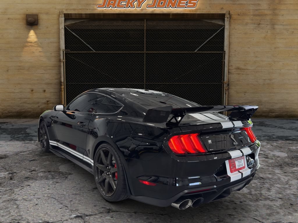 Used 2020 Ford Mustang Shelby GT500 w/ Carbon Fiber Track Pack RWD image 7