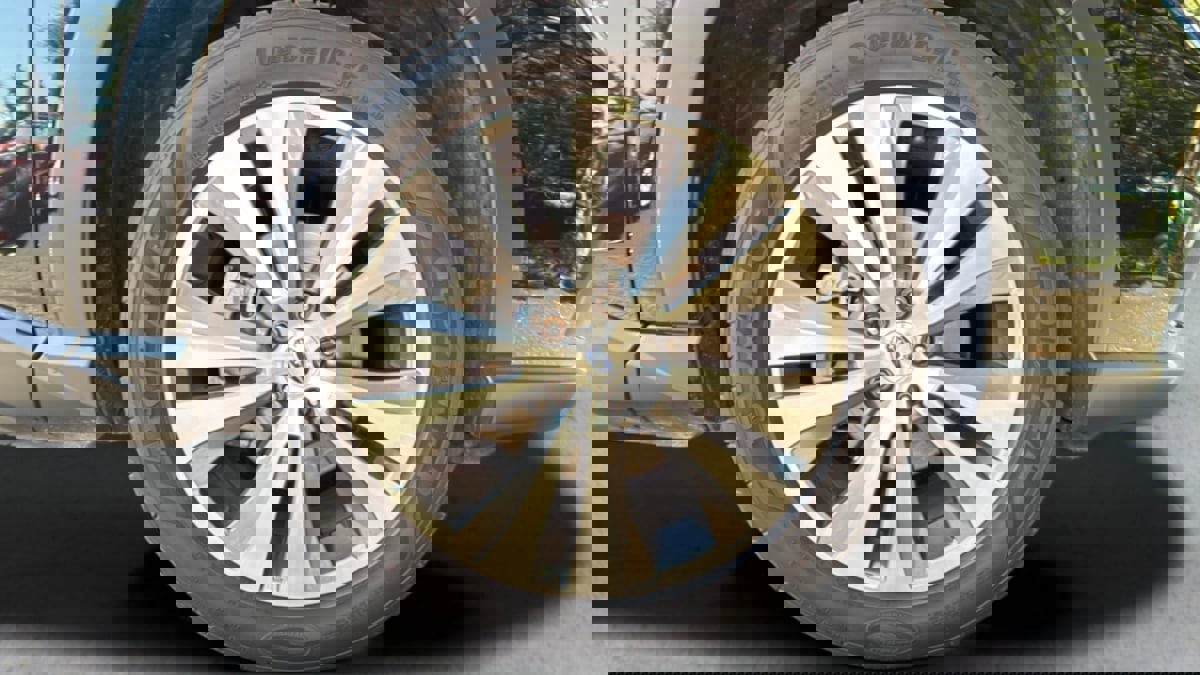 Used 2022 Subaru Ascent Limited image 24