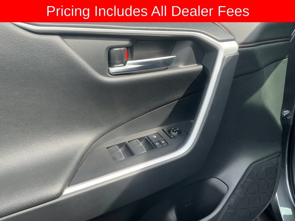 Used 2025 Toyota RAV4 XSE w/ Weather Package AWD/4WD image 10