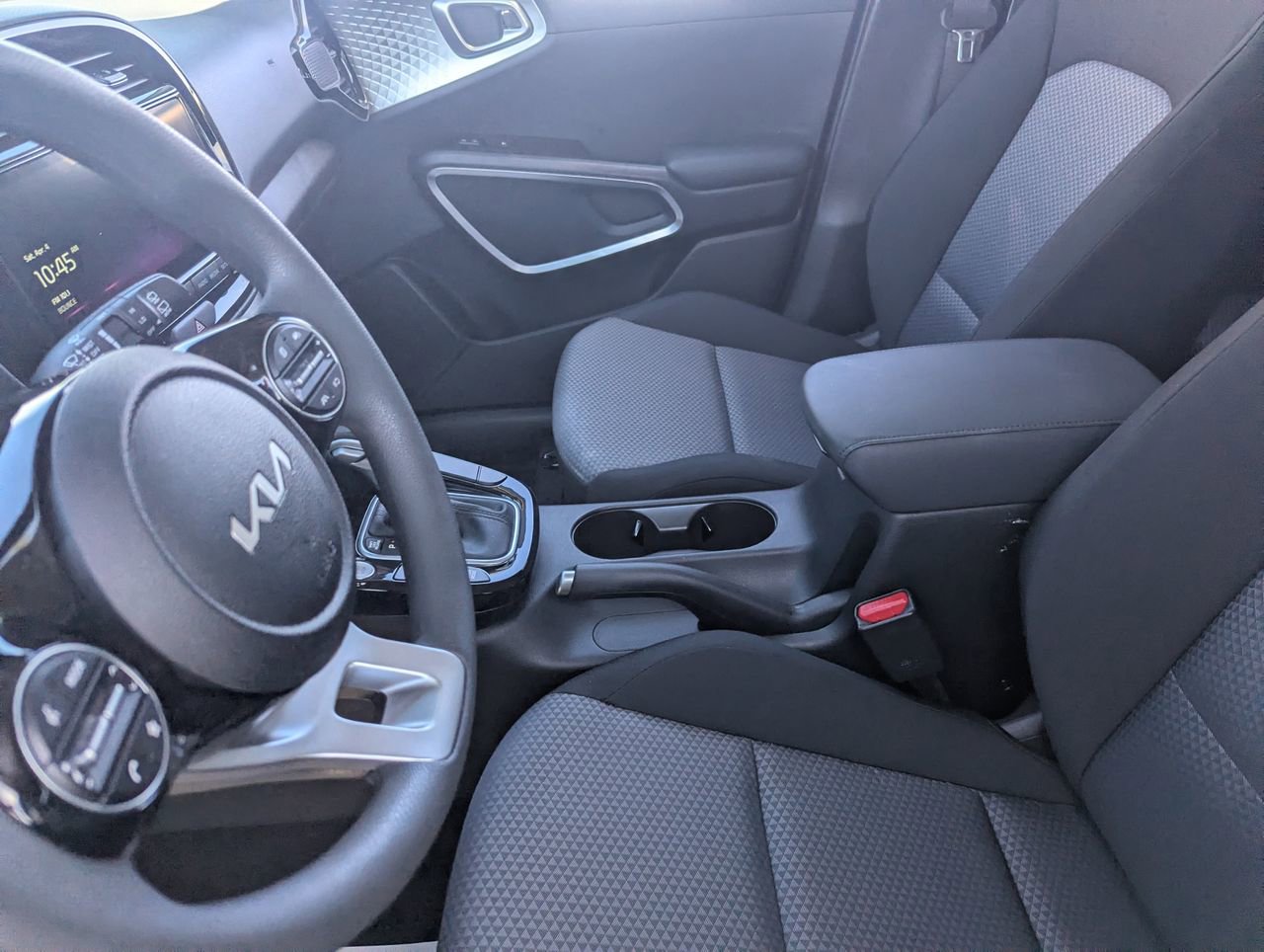 Used 2025 Kia Soul S FWD image 13