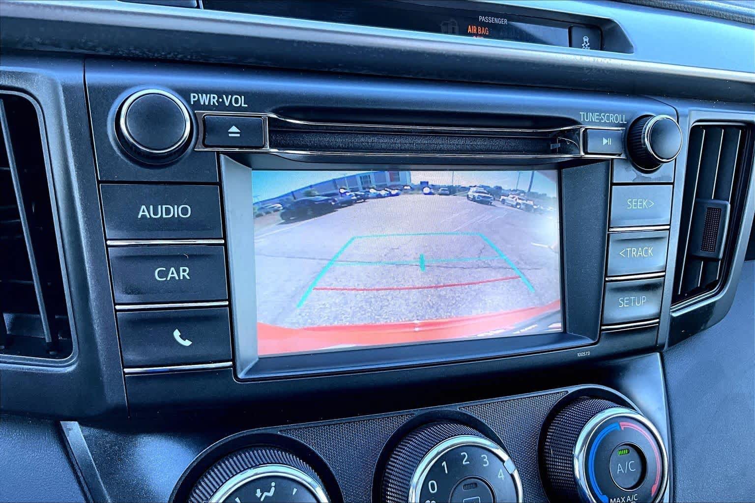 Used 2016 Toyota RAV4 LE AWD/4WD image 27