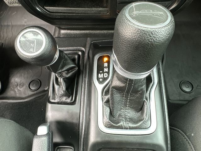 Used 2023 Jeep Gladiator Willys image 33